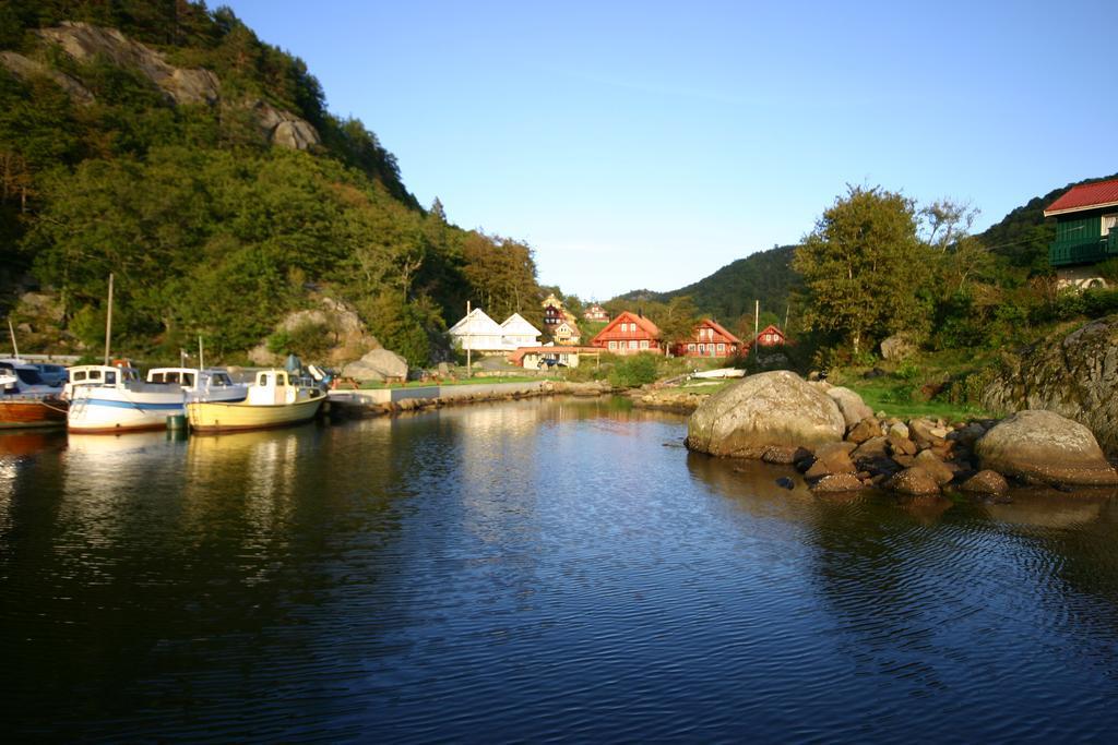 Bjornevag Ferie Hotel Farsund Exterior photo